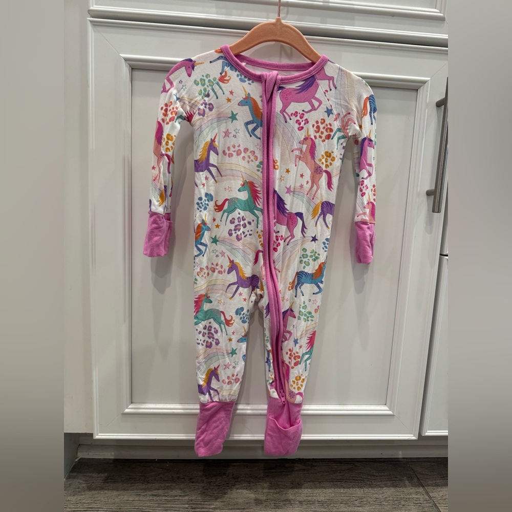 Little sleepies unicorn magic pajamas zippies like new condition 3-6 months